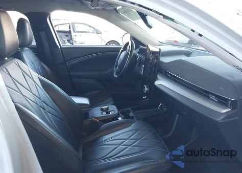 2021 Ford Mustang Mach-E Select z USA, uszkodzony, nr VIN 3FMTK1RM3MMA43376